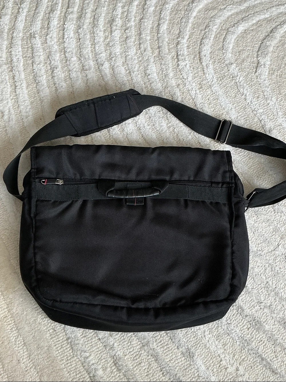 Samsonite Black Nylon Messenger Bag for Men